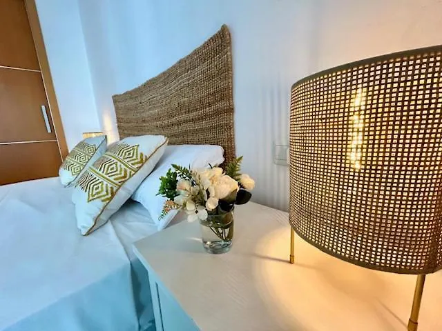 Gatu El Arrecife - Apartamento A 2 Minutos De La Playa En El Puerto De Santamaria , Preferente Mayores De 25 Anos Y Familias Эль-Пуэрто-де-Санта-Мария